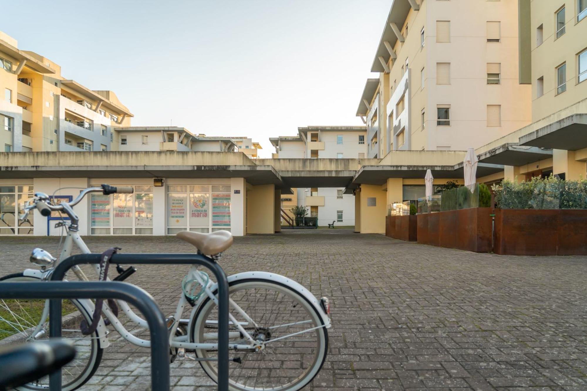 Apart T3 Com Piscina Tenis Ginasio E Parq Infant Lisbon Bagian luar foto